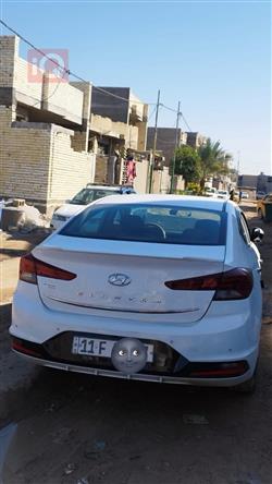 هیوندای ئەلەنترا